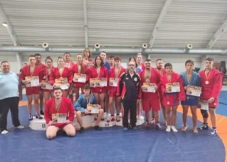 Sportivii arădeni au făcut furori la „Naționalele” de sambo, cu 25 de medalii cucerite!