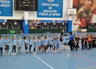 Întreceri handbalistice juvenile, în cadrul proiectului “Omagierea vieții Reginei Maria”