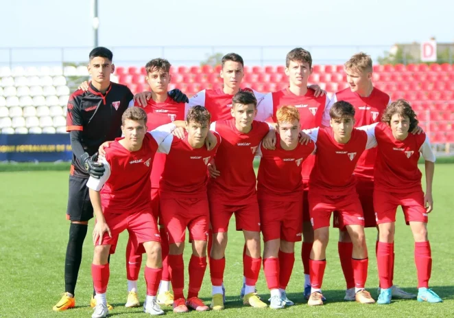 Academia „Bătrânei Doamne” a mers perfect în weekend: 29 de goluri reușite de „roș-albi”