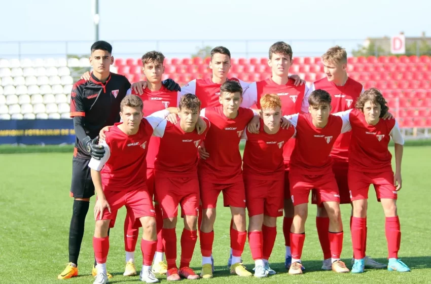  Academia „Bătrânei Doamne” a mers perfect în weekend: 29 de goluri reușite de „roș-albi”