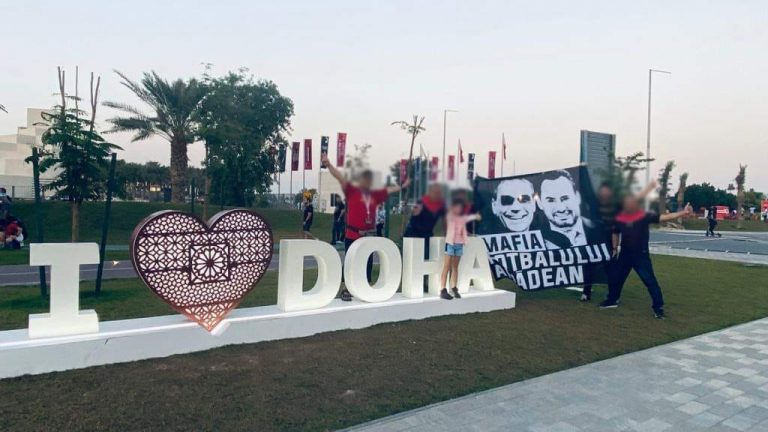  Mesajul „Mafia fotbalului arădean” a ajuns și la Cupa Mondială din Qatar