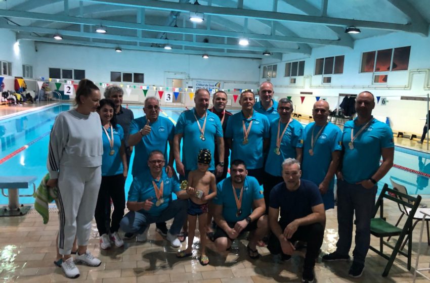  Înotătorii masters arădeni au câștigat tradiționalul concurs Cupa DKMT, de la Timișoara