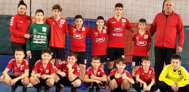 Handbaliștii de la Beldiman Arad au câștigat faza județeană a juniorilor 4