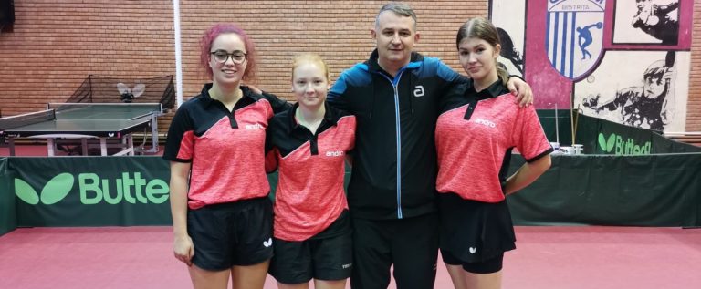 Pe podium în Superliga de tenis de masă, fetele de la CSM Arad își joacă medalia la început de ianuarie