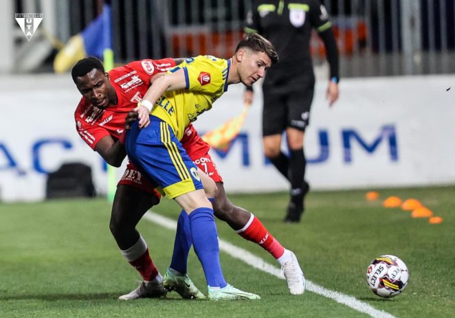 „Bătrâna Doamnă” se împiedică în final pe „Ilie Oană” și începe cu stângul și play-out-ul