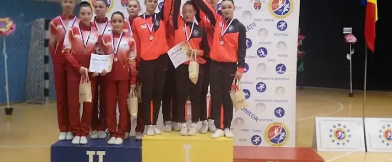 Gimnastele de la CS Universitatea Arad au urcat pe podium la Cupa Cetății