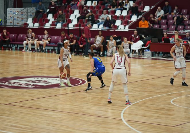 FCC UAV s-a revanșat în fața Rapidului și duce finala pentru bronz în decisivul de vineri, de la Arad