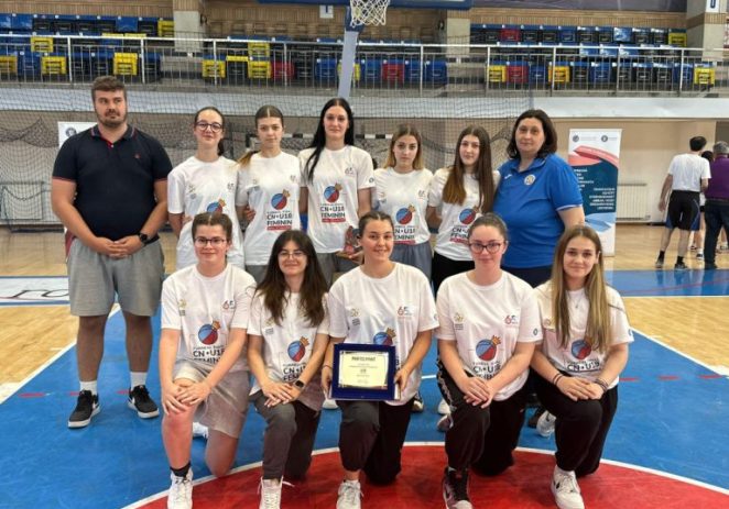 Baschetbalistele Gloriei Arad au încheiat pe locul 7 la turneul final național U18
