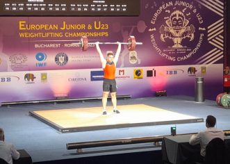 Încă un halterofil arădean s-a remarcat la Europenele de haltere pentru juniori și tineret