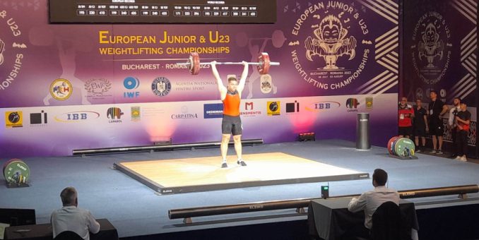 Încă un halterofil arădean s-a remarcat la Europenele de haltere pentru juniori și tineret