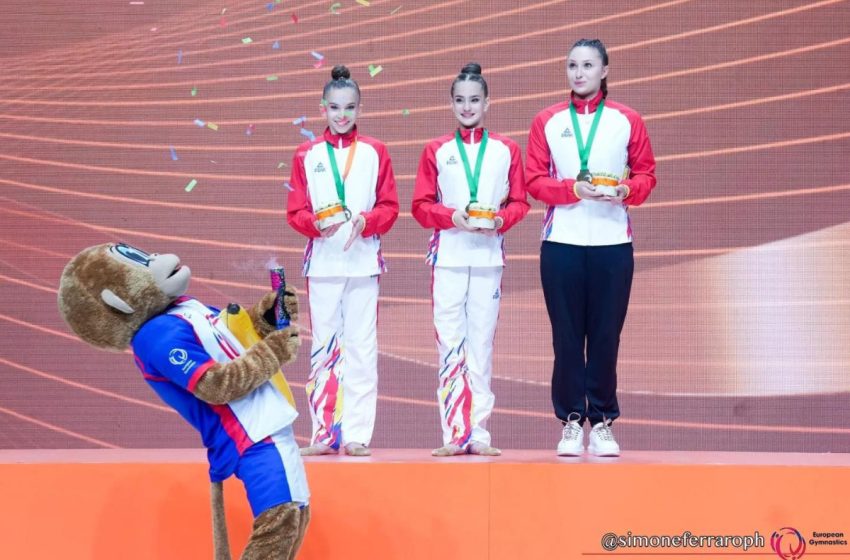  Performanță istorică: România este campioană europeană de junioare la gimnastică ritmică! Aradul are cinci reprezentante la Budapesta