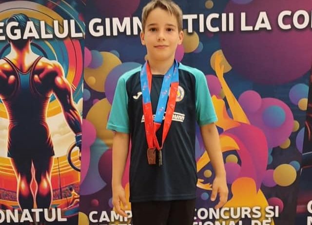 Gimnastul arădean Luca Padvai, dublu medaliat național la gimnastică artistică