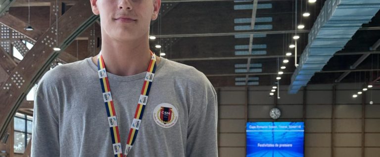 Luca Ciorgan, înotător la CSM Arad, este dublu medaliat la Cupa României