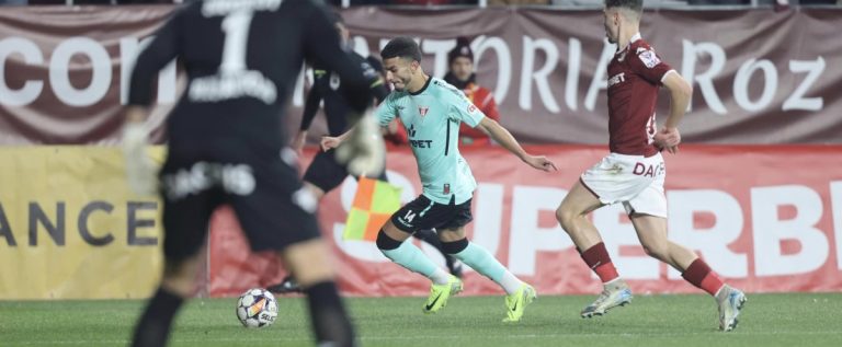 UTA n-a mișcat în Giulești! Rapidul ia viteză spre play-off, iar trupa lui Rednic se afundă