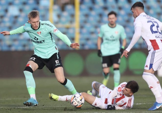 Au supraviețuit cu șansă pe malul Dunării, Oțelul Galați – UTA 1-1