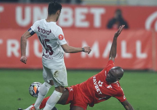 UTA a „rămas la vestiare” și CFR a zis mulțumesc! Victorie de serviciu și trupa lui Petrescu este lider