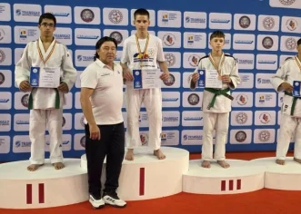 Judoka arădeni au luat medalii naționale pe tatami la categoriile sub 14 și 16 ani