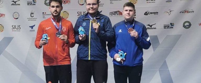Arădeanul Luca Joldea este campion european de juniori la pistol liber