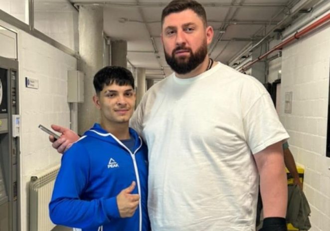 Halterofilul arădean Roberto Ciurar a bifat trei recorduri personale la Europenele de juniori II