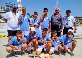 Juniorii III ai Șimandului au luat bronzul național la oină pe plajă
