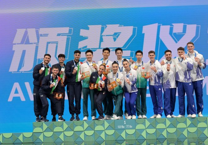 „Studenții” Vlăduț Popa și Darius Branda sunt medaliați mondiali la gimnastică aerobică