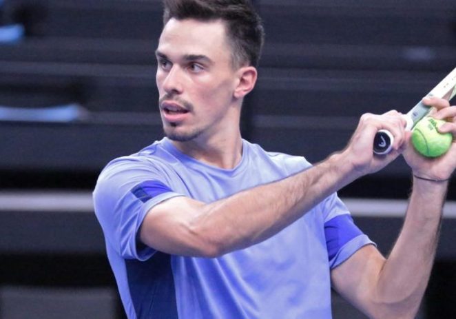 Jucătorii români au debutat în forță la turneul de tenis ITF de la Arad