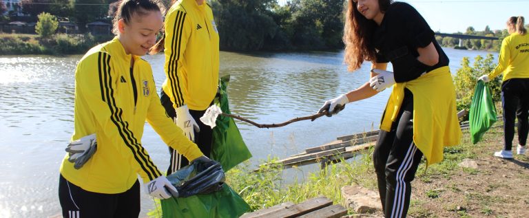 „Galben-albastrele” de la FCC UAV au participat la un altfel de antrenament