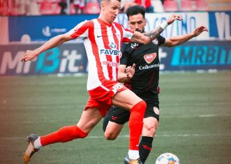 UTA a fost ținută în șah de codașa Csikszereda, arădenii au jucat o repriză în zece oameni!