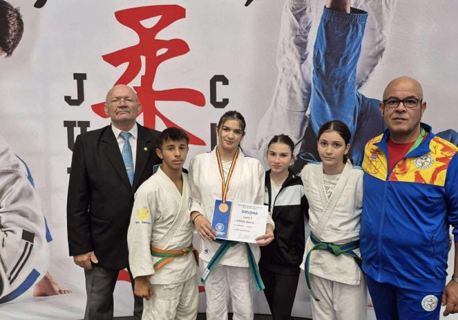 Victoria Felnac punctează și în lupta la sol, cu o medalie națională de bronz