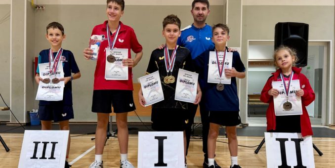 Sportivii Academiei Daniela Dodean au urcat pe podium la Alibunar