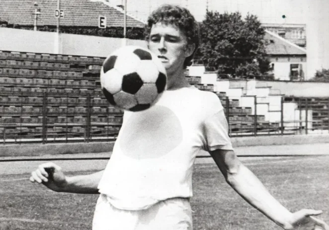 Pe stadioanele din România se va ține în weekend un moment de reculegere pentru marele Domide