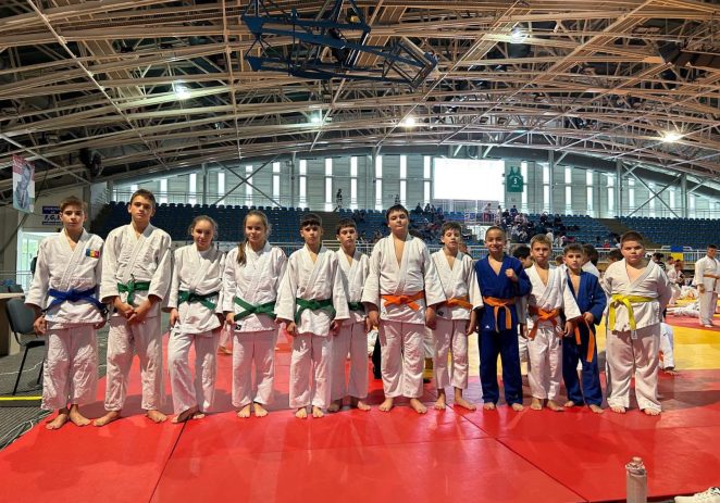 Micii judoka ai Gloriei Arad s-au remarcat pe tatami, la Szeged