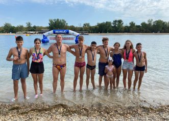 Înotătorii CSM-ului au luat medalii la două concursuri în țări vecine