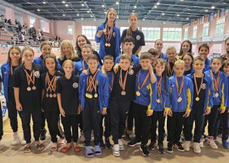 Înotătorii de la CSȘ Gloria Arad au câștigat Cupa Banatul