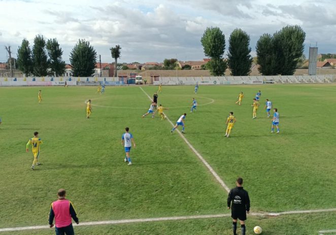 Viitorul și Pecica câștigă în Liga a III-a, iar trupa lui Gio urcă în zona play-off