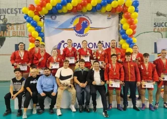 Luptătorii de sambo de la CS Universitatea Arad au fost în top la Cupa României