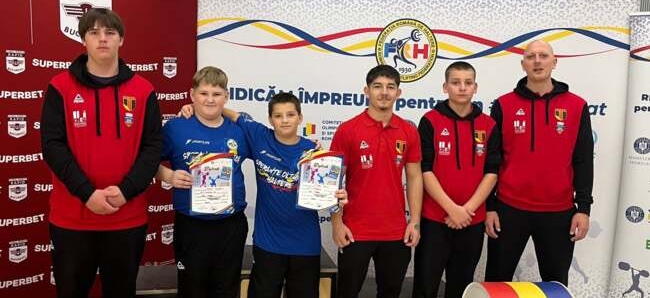 AMEFA are triplu medaliat cu bronz național de seniori la haltere