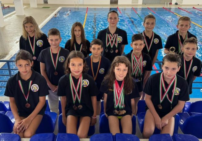 Înotătorii de la CSȘ Gloria au pregătit Naționalele la un concurs în Ungaria