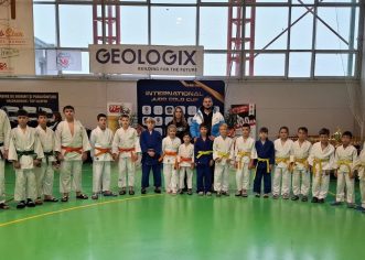 Judoka de la CSȘ Gloria Arad au luat o salbă de medalii la Gold Cup