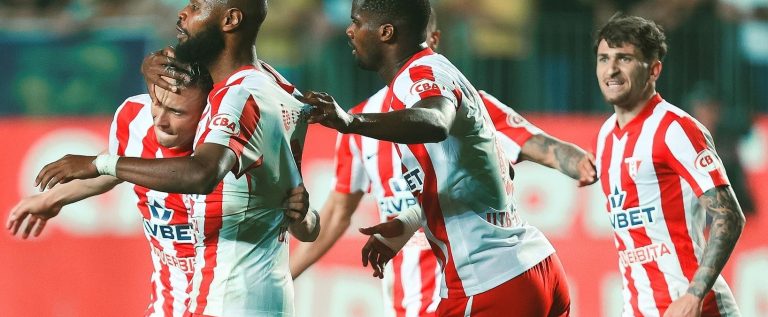 UTA poate sălta în play-off, dacă o bate pe Petrolul! Arbitrează Istvan Kovacs