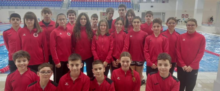 Înotătorii arădeni au avut un final de an încărcat: cadeta Andreea Lengyel – performera din bazin