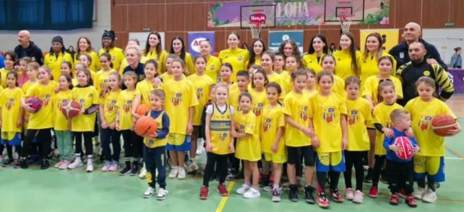 Cetatea Voluntarilor renovează încă o sală de sport importantă din Arad