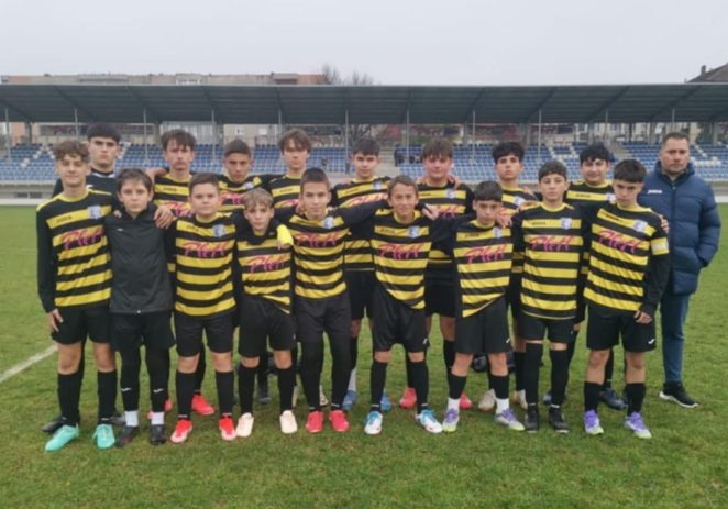 Juniorii C de la Șoimii Lipova i-au surclasat pe felnăcani, într-un amical