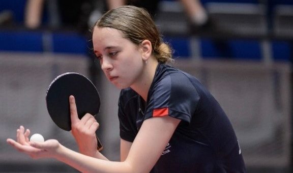 Echipa Academiei Daniela Dodean defilează spre liga a doua de tenis de masă