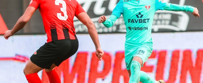 Luptă teribilă pentru play-off în SuperLiga, dar cu UTA ieșită din cărți