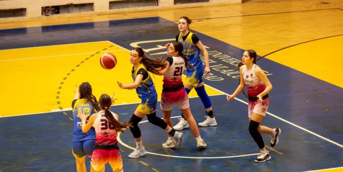 Calificare la turneul semifinal pentru tinerele baschetbaliste de la CSȘ Gloria