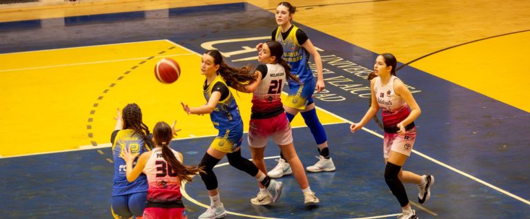 Calificare la turneul semifinal pentru tinerele baschetbaliste de la CSȘ Gloria