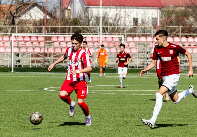 Juniorii mari ai UTA-ei au câștigat în premieră, fetele încep anul cu o remiză