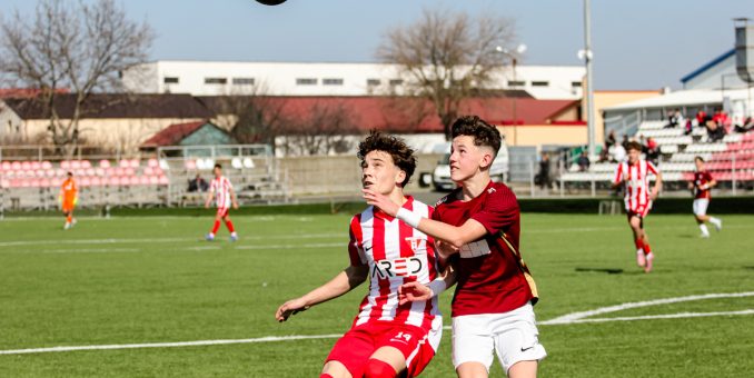 Două echipe ale Academiei UTA s-au calificat în semifinalele Cupei Elitelor