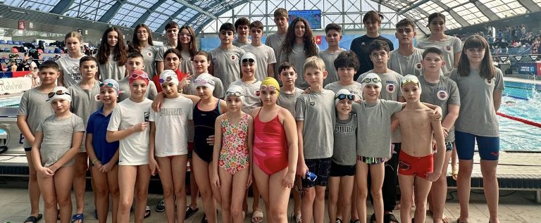 Înotătorii arădeni au făcut valuri la două concursuri de verificare